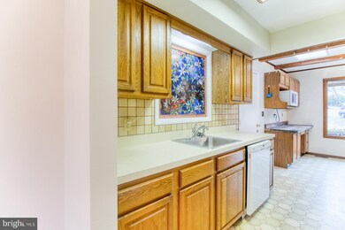 639 Wayward Dr, Annapolis, MD 21401 - photo 7