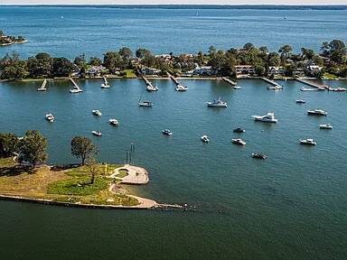 1350 Greacen Point Rd, Mamaroneck, NY 10543 - photo 2