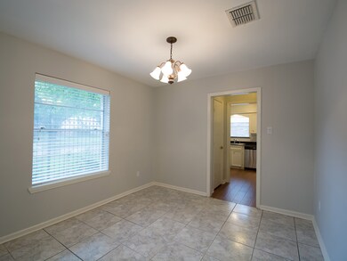 5627 Long Creek Ln, Houston, TX 77088 - photo 7