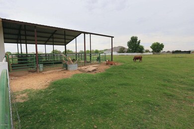 06 Covered Stalls