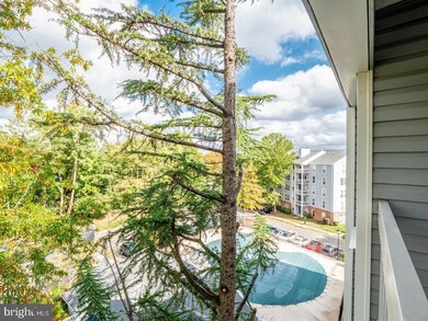 The Four Winds at Oakton unit 4-E11, Oakton, VA 22124 - photo 2