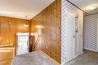 38 Toper Rd, Plainfield, CT 06374 - photo 3