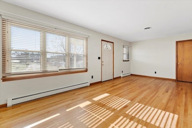 5522 Thornspring Heights Ln, Pulaski, VA 24301 - photo 3