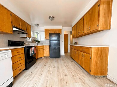 2080 S Bridge St, Winnemucca, NV 89445 - photo 2