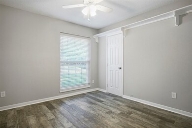 7519 Deep Forest Dr, Houston, TX 77088 - photo 5