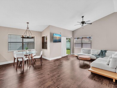 2970 Myrtle Oak Cir, Davie, FL 33328 - photo 6