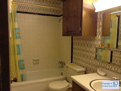 129 Chaparral St, San Marcos, TX 78666 - photo 5