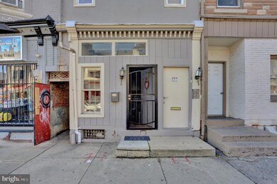 208 N 9th St, Reading, PA 19601 - photo 2