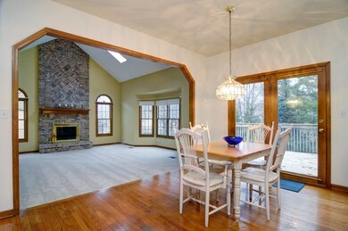 1308 Orwell Rd, Naperville, IL 60564 - photo 5