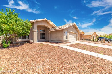 2156 N Jacana Loop - MLS Images-2