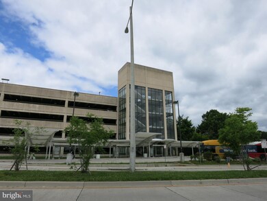 9469 Canonbury Square, Fairfax, VA 22031 - photo 5