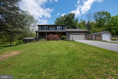 594 Noland Dr, Sykesville, MD 21784 - photo 2