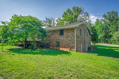 8399 Hilham Rd, Cookeville, TN 38506 - photo 2