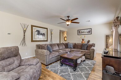 9523 E Lompoc Ave, Mesa, AZ 85209 - photo 7