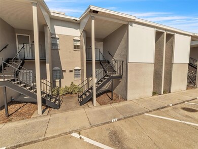 4507 S Oak Dr unit 51, Tampa, FL 33611 - photo 3