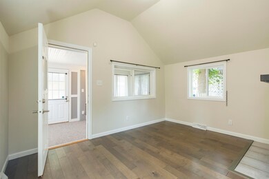 Living room with lots of windows