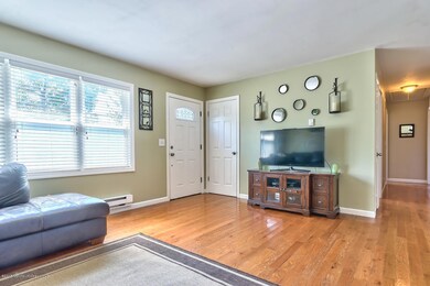 148 Sloop Rd Manahawkin NJ-large-012-Liv
