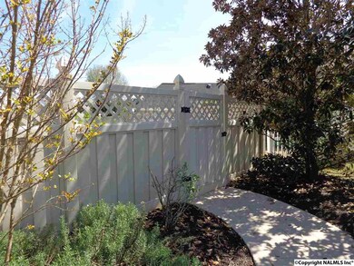 226 Lakepoint Dr, Gadsden, AL 35901 - photo 5