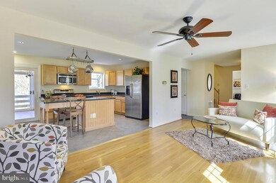 3212 Dominy Ct, Oakton, VA 22124 - photo 7