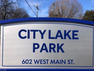 one block away from City Lake