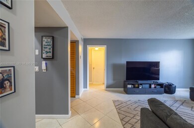 428 NW 70th Ave unit 137, Plantation, FL 33317 - photo 2