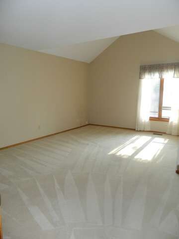 2109 Hidden Valley Dr, Naperville, IL 60565 - photo 7