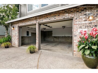 19923 Derby St, West Linn, OR 97068 - photo 2