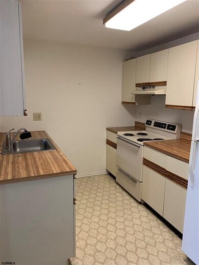 244 Meadow Ridge Rd unit 1, Galloway, NJ 08205 - photo 5