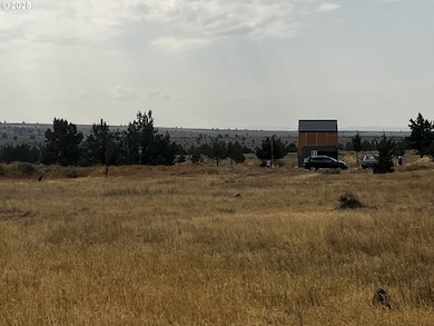 0 N Hwy 97 unit 676024109, Shaniko, OR 97057 - photo 2
