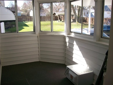 516 Strathmore Ave, Erie, PA 16505 - photo 4