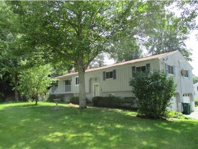 18 Rochester Ave, Rochester, NH 03867 - photo 3