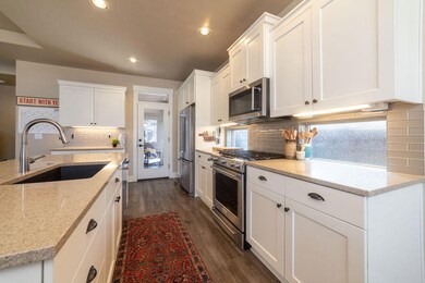 20909 Sotra Loop, Bend, OR 97702 - photo 6