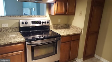 1540 Lincoln Way unit 302, McLean, VA 22102 - photo 3