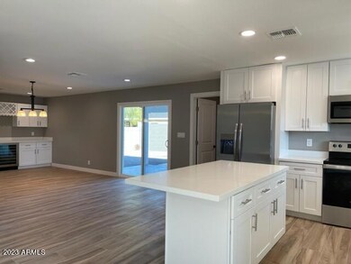 Kitchen/ Dining Area