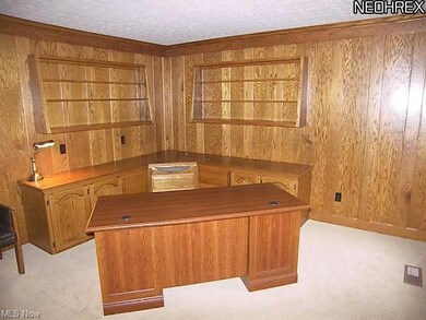 760 Valley View Cir, Aurora, OH 44202 - photo 4