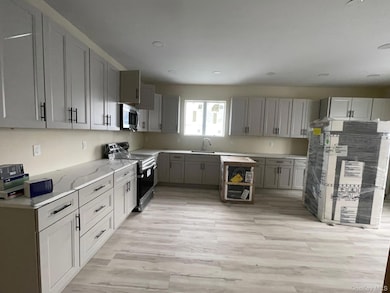 136 Park Ave unit 2 A, Mount Vernon, NY 10550 - photo 4