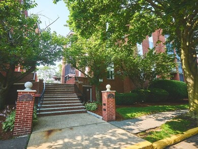 31 Lodgen Ct unit 4H, Malden, MA 02148 - photo 3