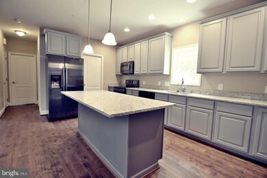 5615 Shelbourne Rd, Halethorpe, MD 21227 - photo 6