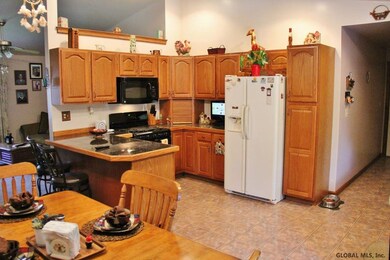 5 Rhode Island Ave, Rensselaer, NY 12144 - photo 5