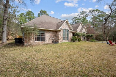 17 Lake Dr, Conroe, TX 77384 - photo 3