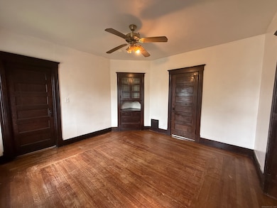 184 Fairview St, New Britain, CT 06051 - photo 2