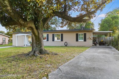 570 Sapelo Rd, Jacksonville, FL 32216 - photo 2