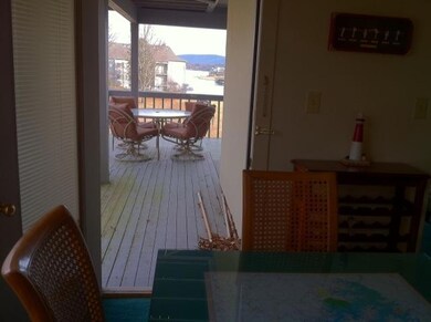 302 Dining Rm Deck view