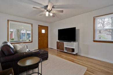 114 Chase Rd_08