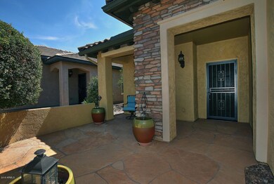6603 W Mockingbird Way-large-003-014-Fro