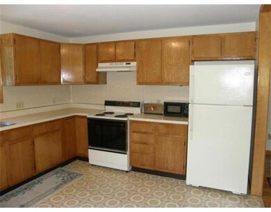 7 Lyons Rd unit 1, Dudley, MA 01571 - photo 5