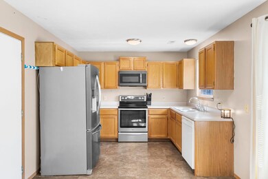 406 W Cline St, Aurora, MO 65605 - photo 7