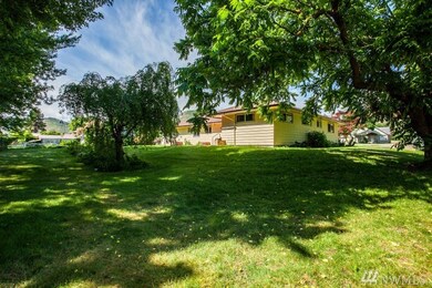 1013 Poplar Ave, Wenatchee, WA 98801 - photo 2