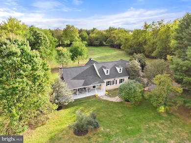 1225 Dunvegan Dr, Upperville, VA 20184 - photo 6