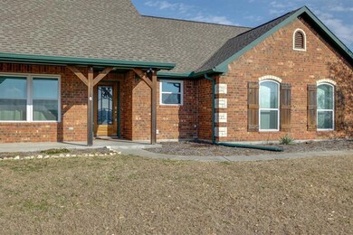 144 Churchill Cir, Weatherford, TX 76085 - photo 5